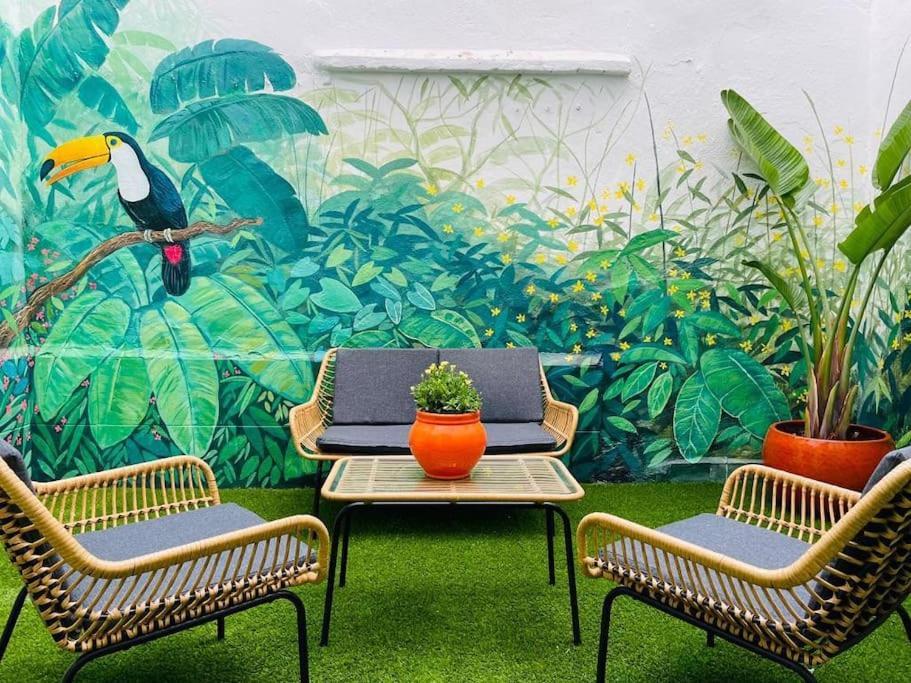 Artistic Flat Next To Ruzafa Welcome To The Jungle バレンシア エクステリア 写真
